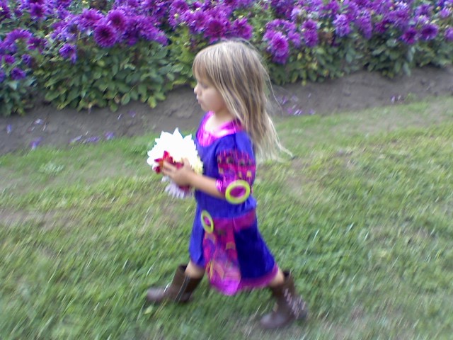 girl with flowers